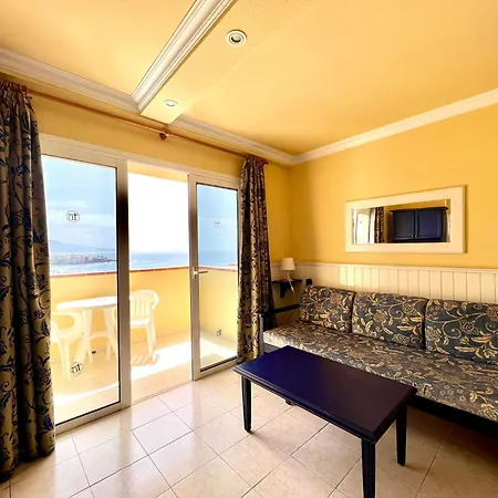 At Few Metres From The Beach, With Heated Pool And Beautiful View Daire