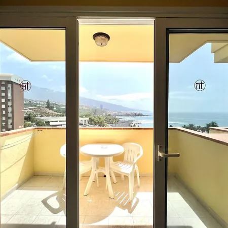 Daire At Few Metres From The Beach, With Heated Pool And Beautiful View *