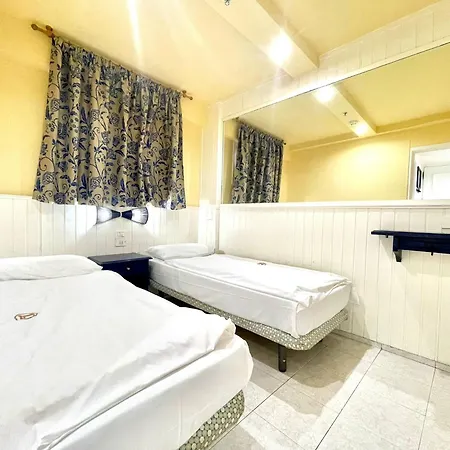 Apartamento At Few Metres From The Beach, With Heated Pool And Beautiful View *