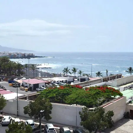 Daire At Few Metres From The Beach, With Heated Pool And Beautiful View *