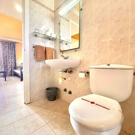 At Few Metres From The Beach, With Heated Pool And Beautiful View Puerto de la Cruz (Tenerife)
