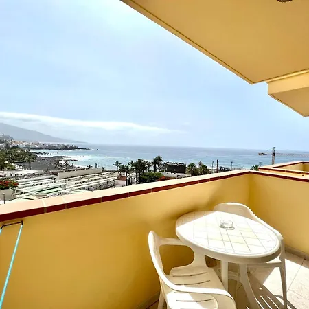 Daire At Few Metres From The Beach, With Heated Pool And Beautiful View *